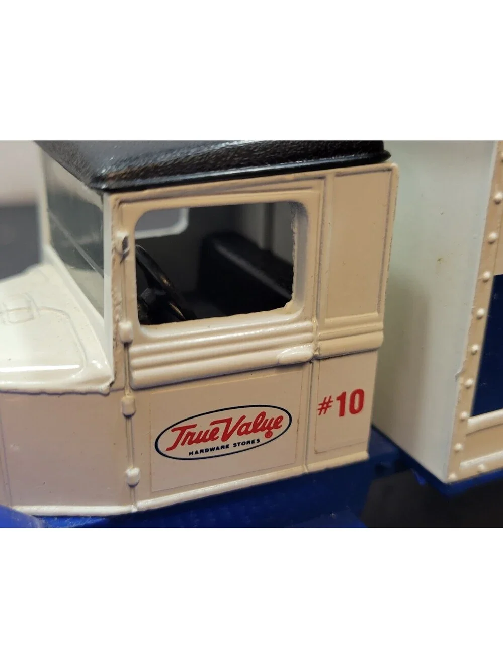 Vintage 1991 ERTL 1931 True Value Delivery Truck 1:34 Scale Die Cast Bank